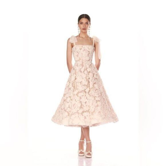 NEW BRONX AND BANCO SABRINA WHITE MIDI DRESS - Picture 1 of 13
